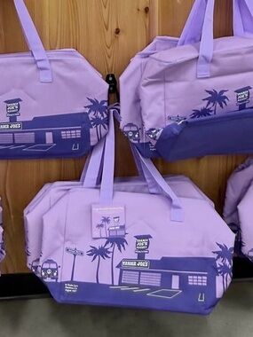 Trader Joe’s Purple reusable insulated tote bag,💜limited color!